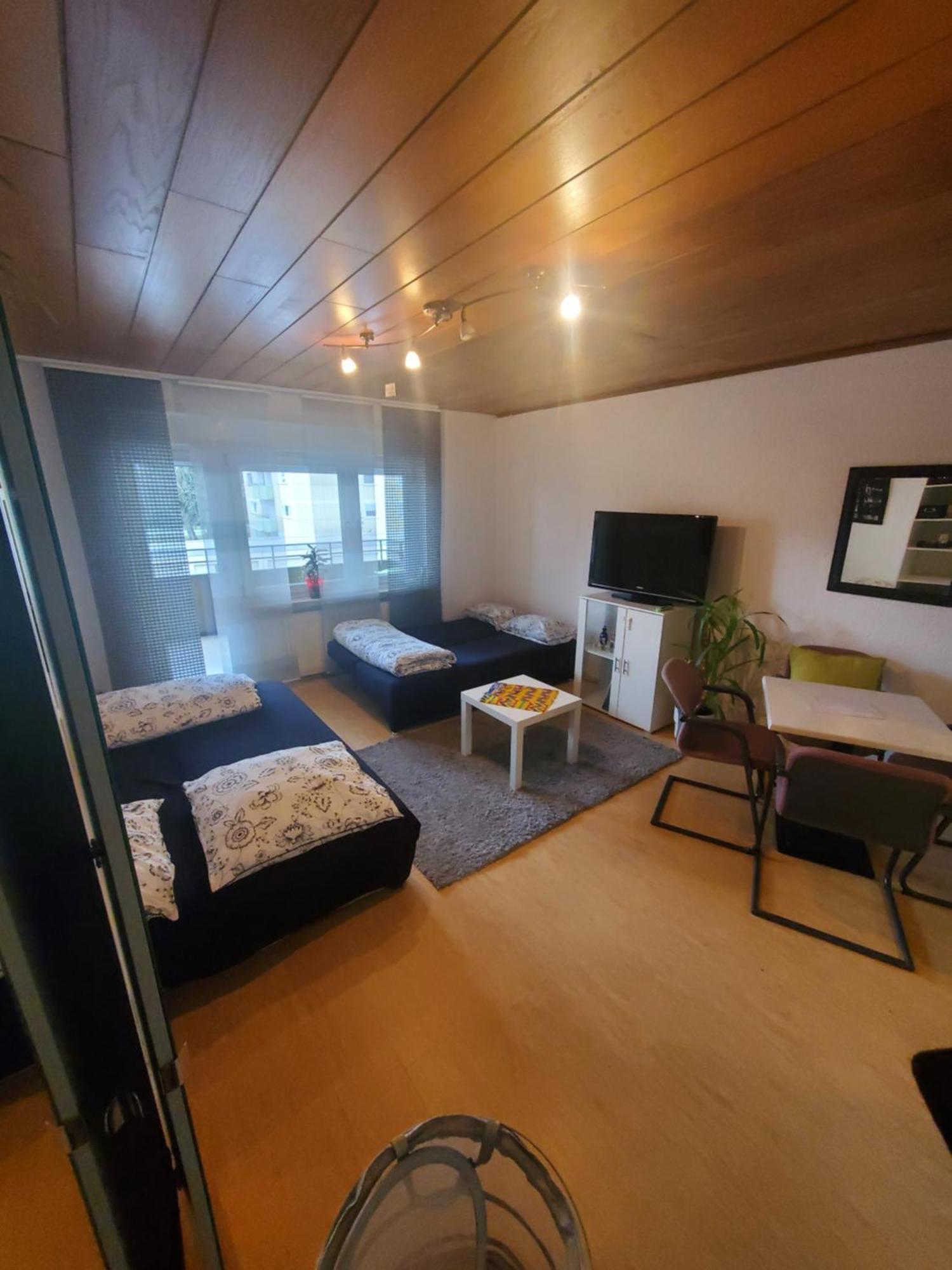 Einzimmerwohnungmit Grossem Balkon Mietersheim Bagian luar foto